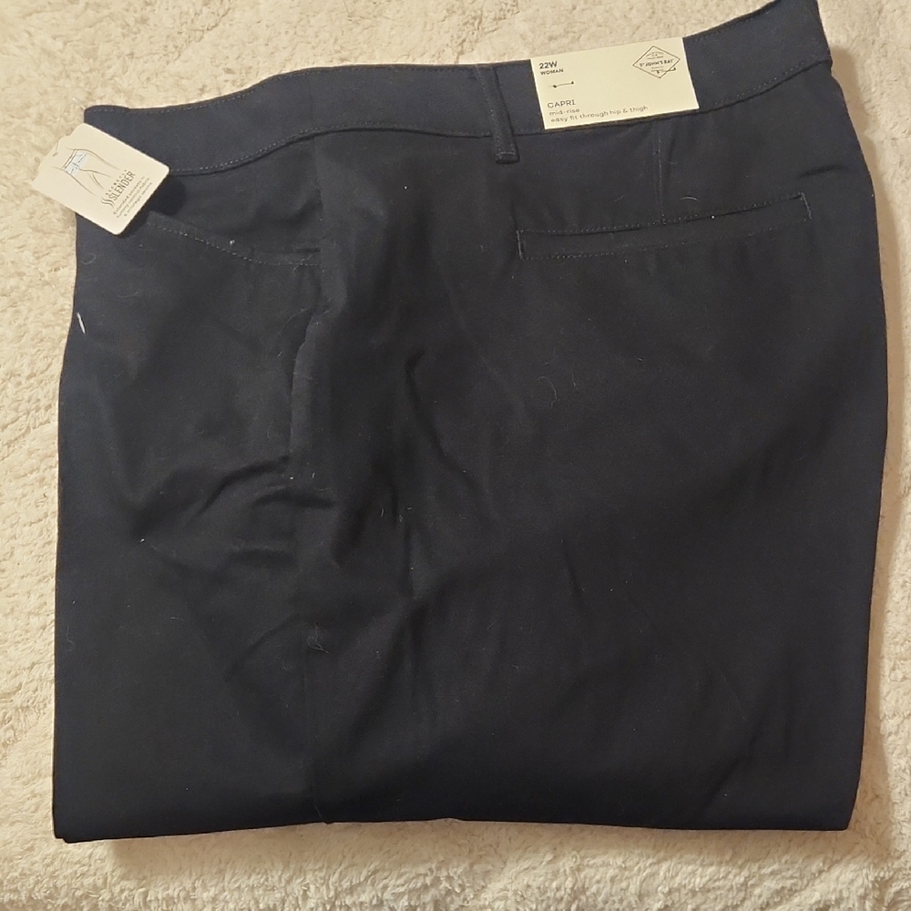 St. John's Bay Navy Stretch Capri Pants for Women